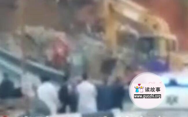 金沙农贸市场垮塌 事故造成5人死亡