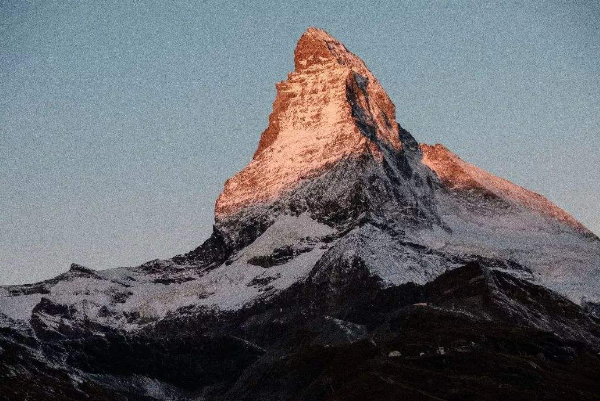 瑞士十大最受欢迎的景点：少女峰上榜，它是为纪念战士而建